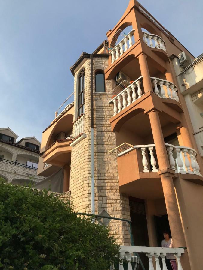تروغير Villa Kartelo المظهر الخارجي الصورة
